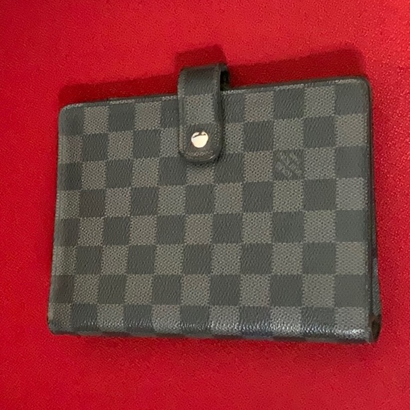 Louis Vuitton Graphite MM Agenda 🖤 - Picture 1 of 1